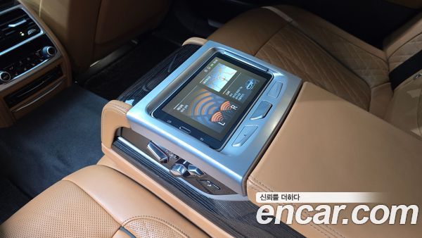 BMW 7 Series 2020, фото 26