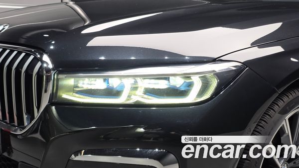 BMW 7 Series 2020, фото 8