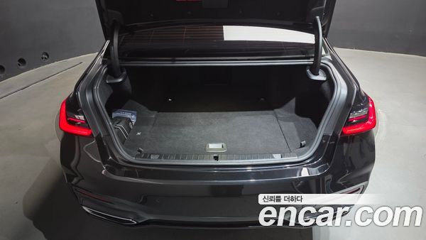 BMW 7 Series 2020, фото 34