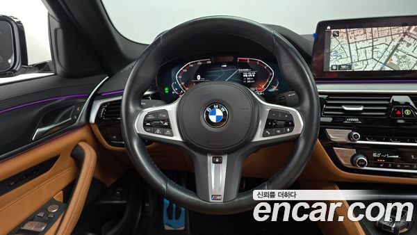 BMW 5 Series 2023, фото 12