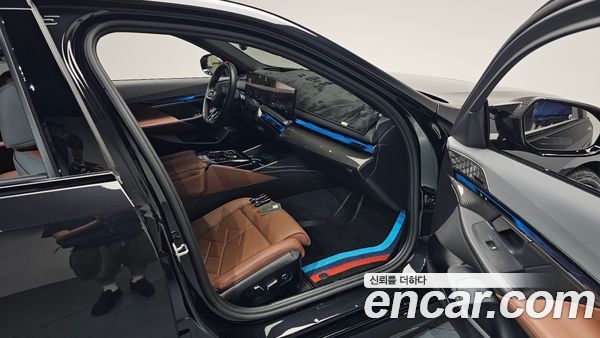 BMW i5 2025, фото 16