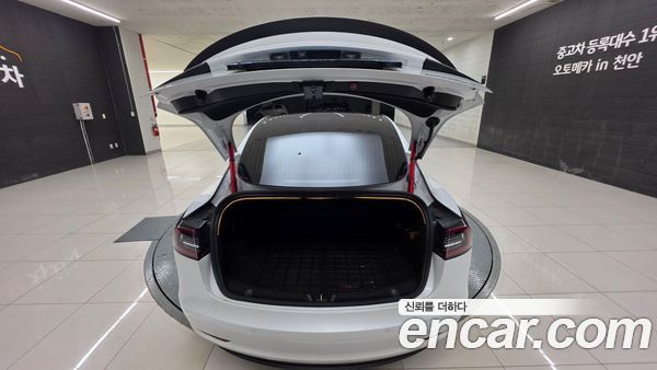 Tesla Model 3 2020, фото 11