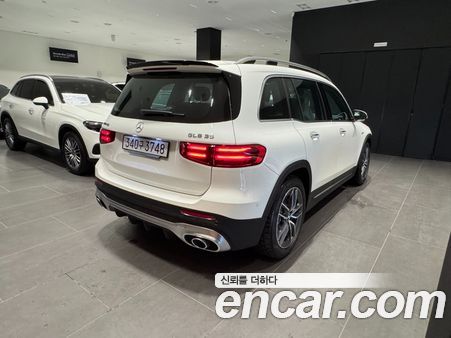 Mercedes-Benz GLB 2025, фото 2