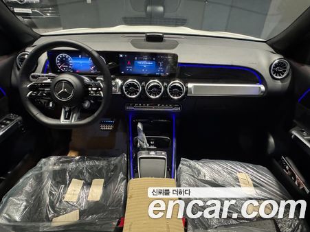 Mercedes-Benz GLB 2025, фото 7