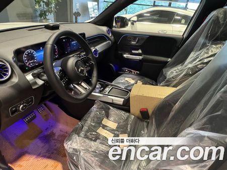 Mercedes-Benz GLB 2025, фото 10