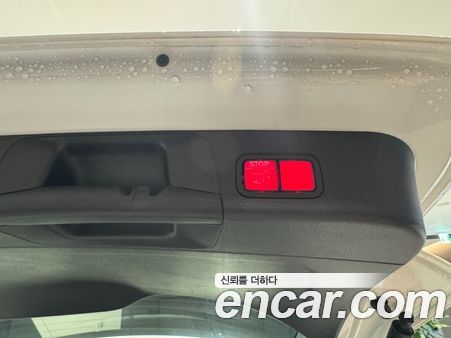 Mercedes-Benz GLB 2025, фото 12