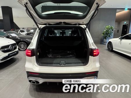 Mercedes-Benz GLB 2025, фото 16