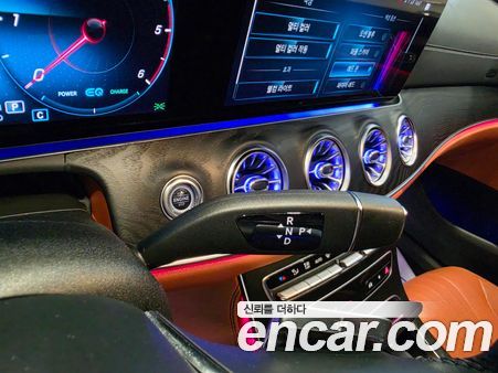 Mercedes-Benz CLS 2023, фото 9