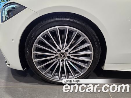 Mercedes-Benz C-Class 2024, фото 5