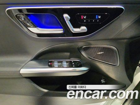 Mercedes-Benz C-Class 2024, фото 12