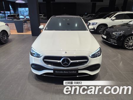Mercedes-Benz C-Class 2025, фото 3