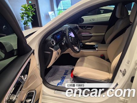 Mercedes-Benz C-Class 2025, фото 11