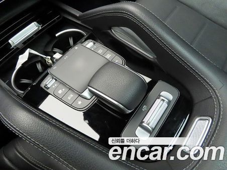 Mercedes-Benz GLE 2023, фото 11