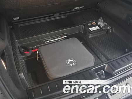 Mercedes-Benz EQB 2023, фото 6