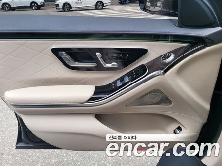 Mercedes-Benz S-Class 2022, фото 14
