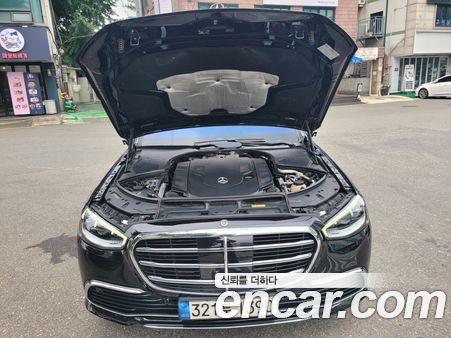Mercedes-Benz S-Class 2022, фото 16