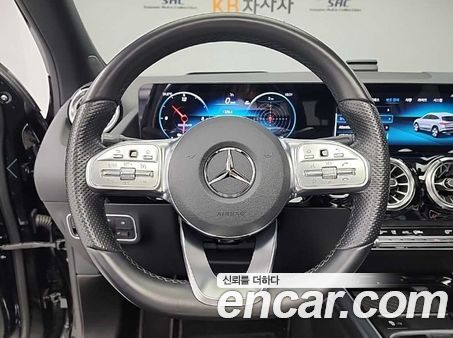 Mercedes-Benz EQA 2022, фото 9
