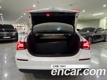 Mercedes-Benz A-Class 2020, фото 18