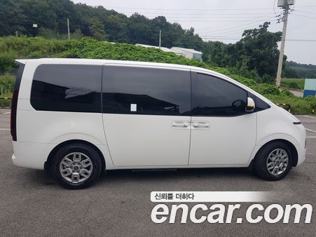 Hyundai Staria 2025, фото 4