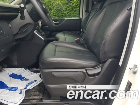 Hyundai Staria 2025, фото 5