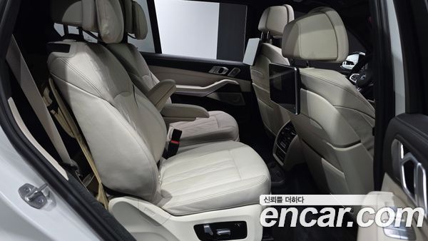 BMW X7 2021, фото 17