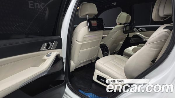 BMW X7 2021, фото 18