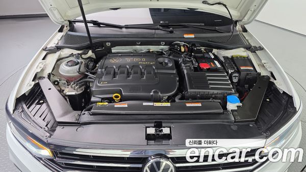 Volkswagen Passat 2021, фото 6