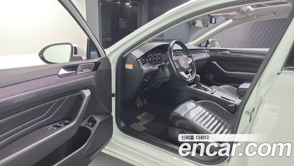 Volkswagen Passat 2021, фото 13