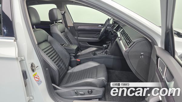 Volkswagen Passat 2021, фото 17