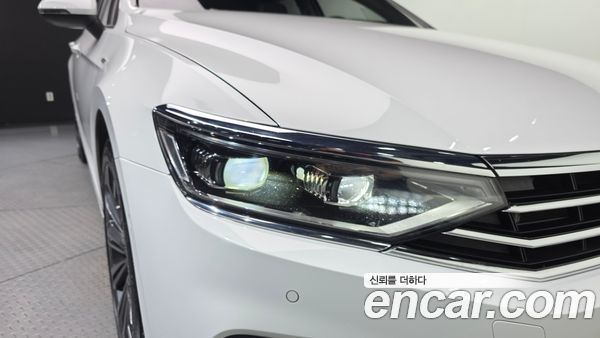 Volkswagen Passat 2021, фото 8