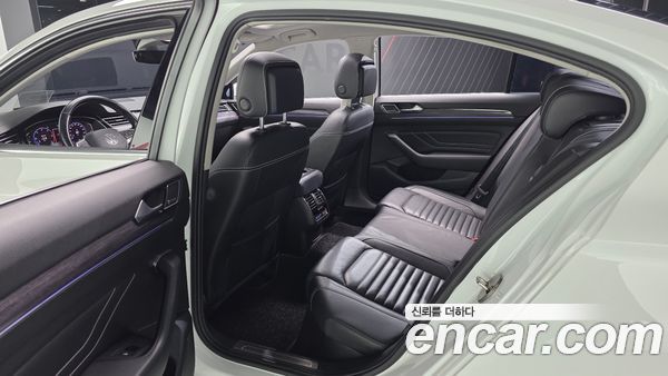 Volkswagen Passat 2021, фото 16