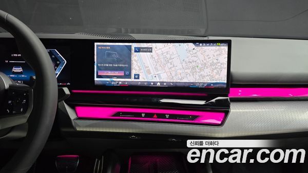 BMW 5 Series 2025, фото 22