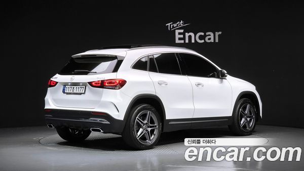 Mercedes-Benz GLA 2023, фото 2