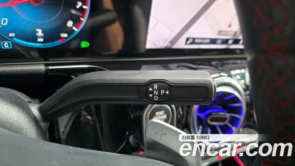 Mercedes-Benz GLA 2023, фото 12