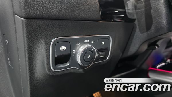 Mercedes-Benz GLA 2023, фото 18