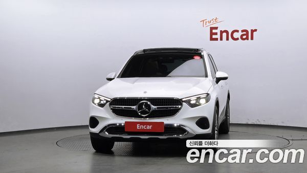 Mercedes-Benz GLC 2026, фото 3