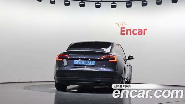 Tesla Model 3 2022, фото 4