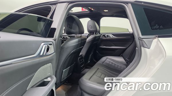 BMW i4 2022, фото 17