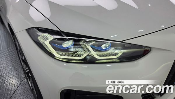 BMW i4 2022, фото 8