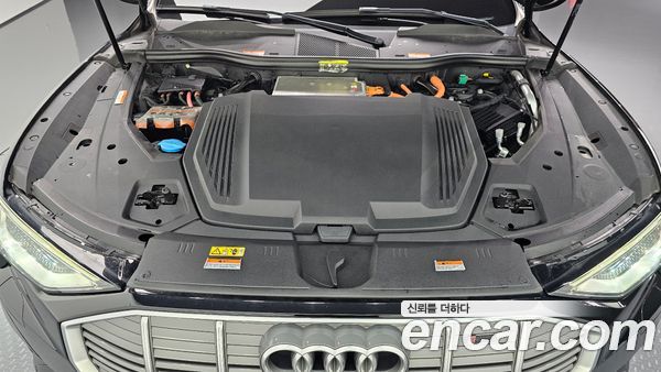 Audi e-tron 2021, фото 5