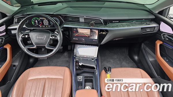 Audi e-tron 2021, фото 9