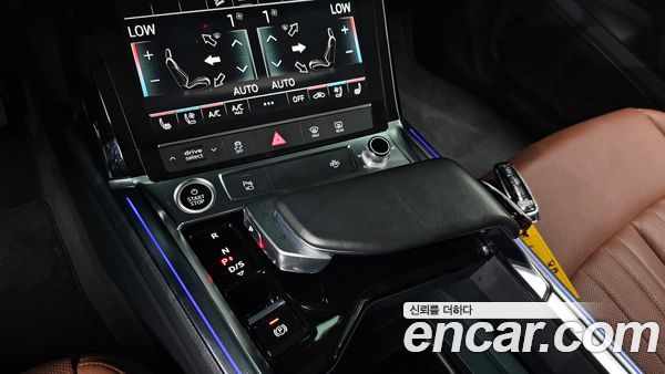 Audi e-tron 2021, фото 11