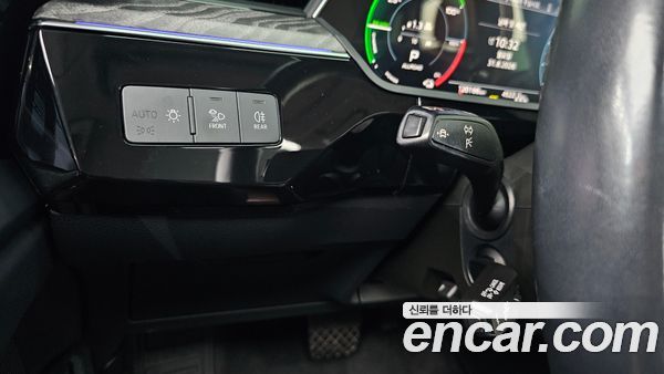 Audi e-tron 2021, фото 28