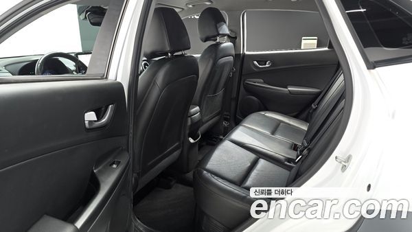 Hyundai Kona 2022, фото 11