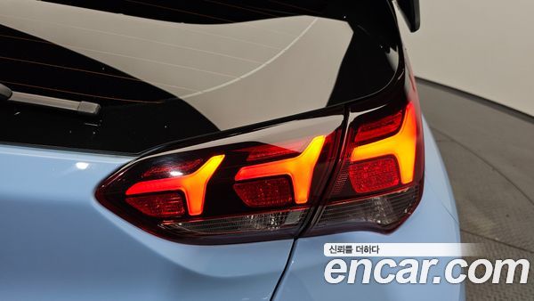 Hyundai Veloster 2020, фото 8