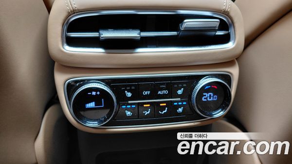 Genesis GV80 2022, фото 31