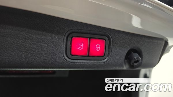 Mercedes-Benz E-Class 2021, фото 26