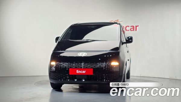 Hyundai Staria 2025, фото 3