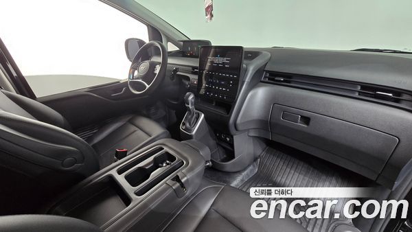 Hyundai Staria 2025, фото 10