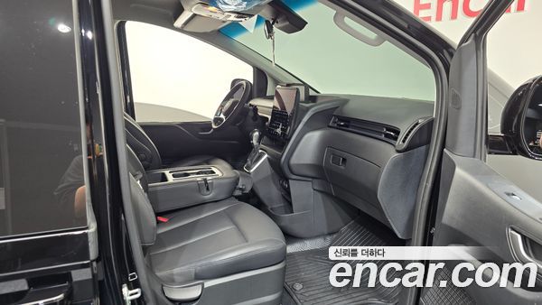 Hyundai Staria 2025, фото 16